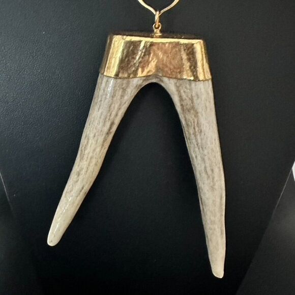 Turquoise Stone & Black Lava Bead Antler Statement Pendant Necklace - Picture 4 of 7